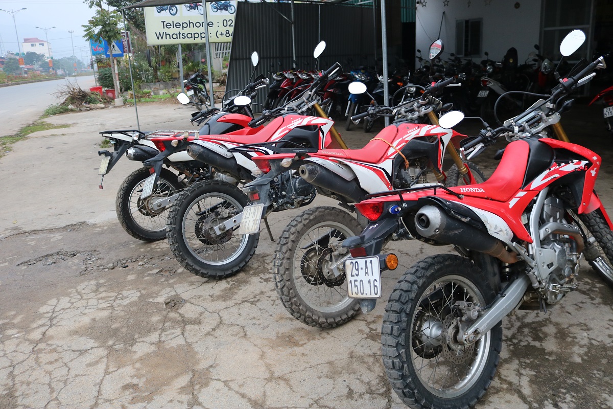 Ha Giang Motorcycle Rental Honda XR 150 cc $28VND 650.000/ Day
