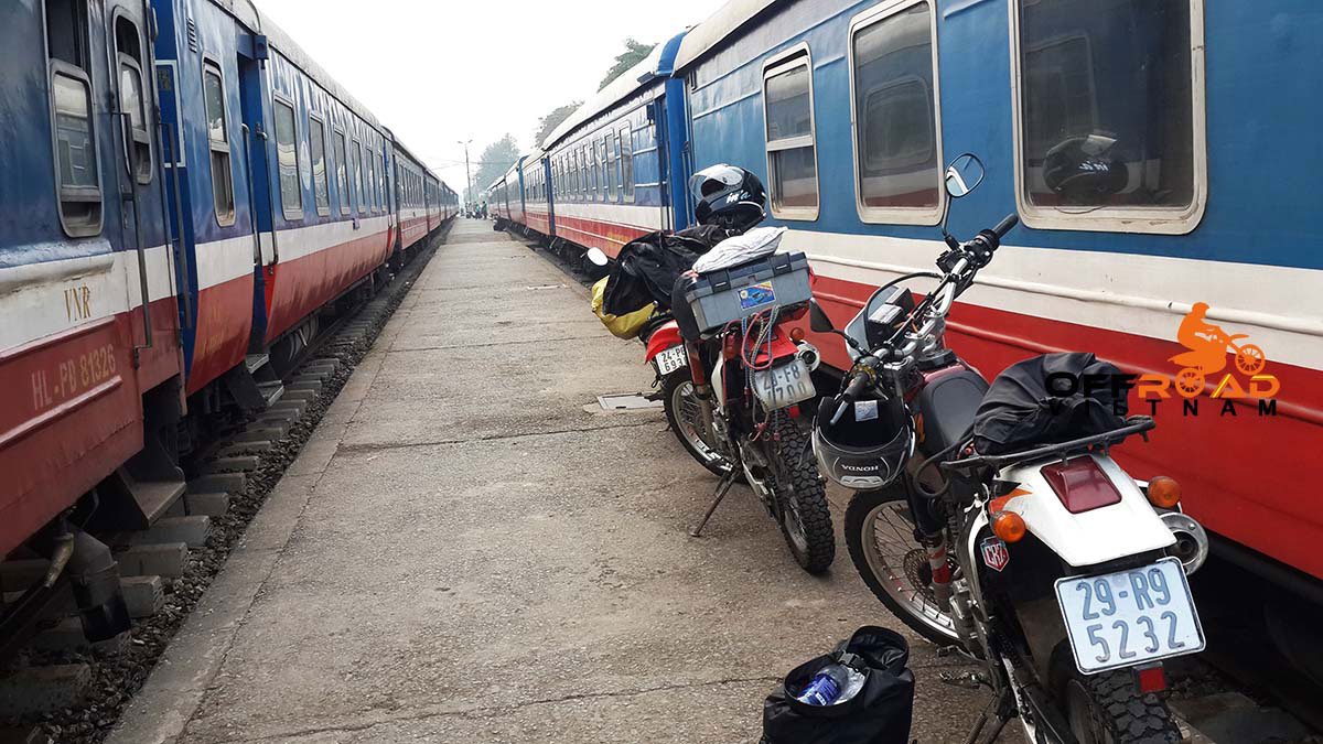 hanoi to Ninh Binh by train